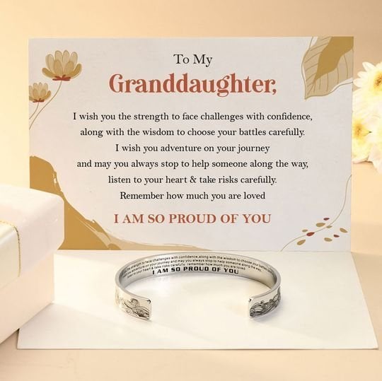 🔥LAST DAY 48% OFF🎁To My Granddaughter, I Am So Proud of You Bracelet