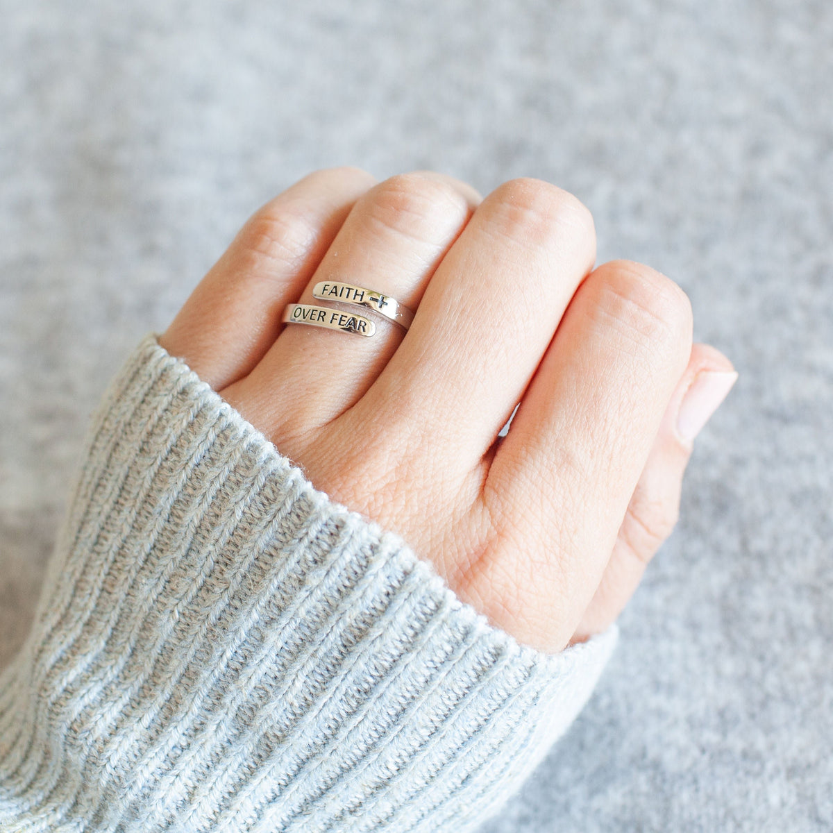 __49% OFF&quot;FAITH OVER FEAR&quot; CROSS RING (BEST SELLER)