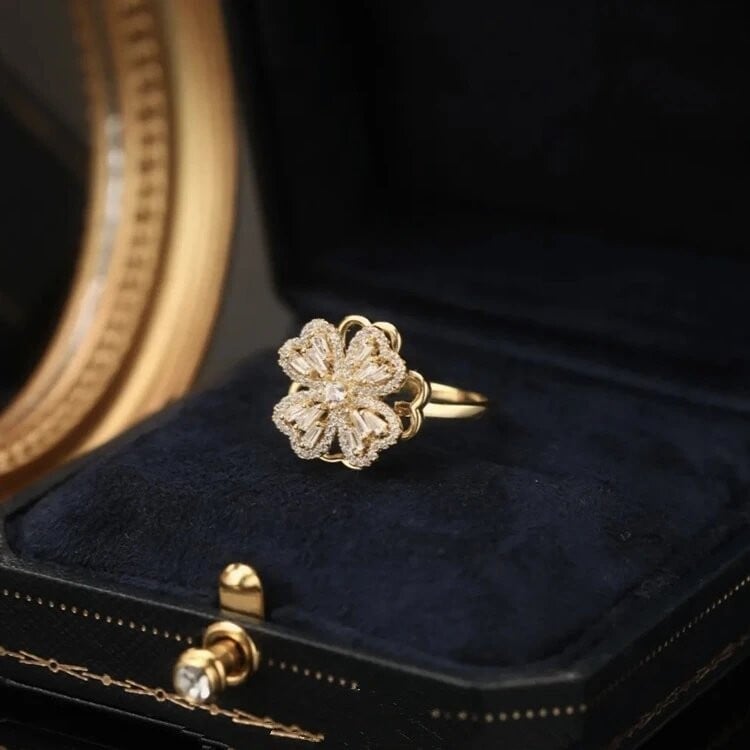Hot Sale__ Four-Leaf Clovers Rotating Ring __ A Gift For Your Loved Ones_¤ï_